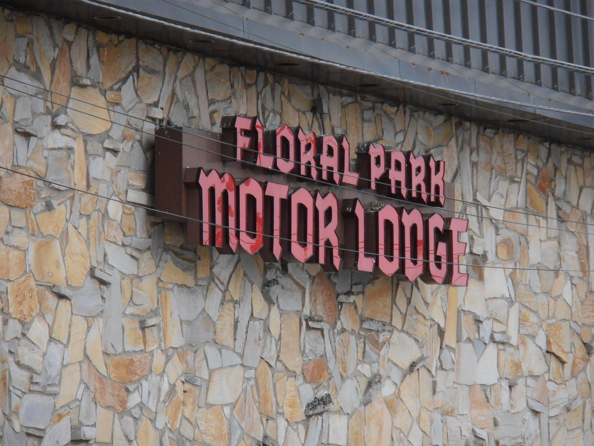 Floral Park Motor Lodge (Adults Only) Exteriér fotografie